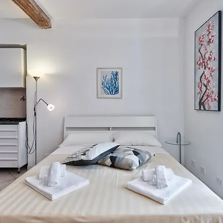 Apartment Palazzo Botero Cozy Studio Turin